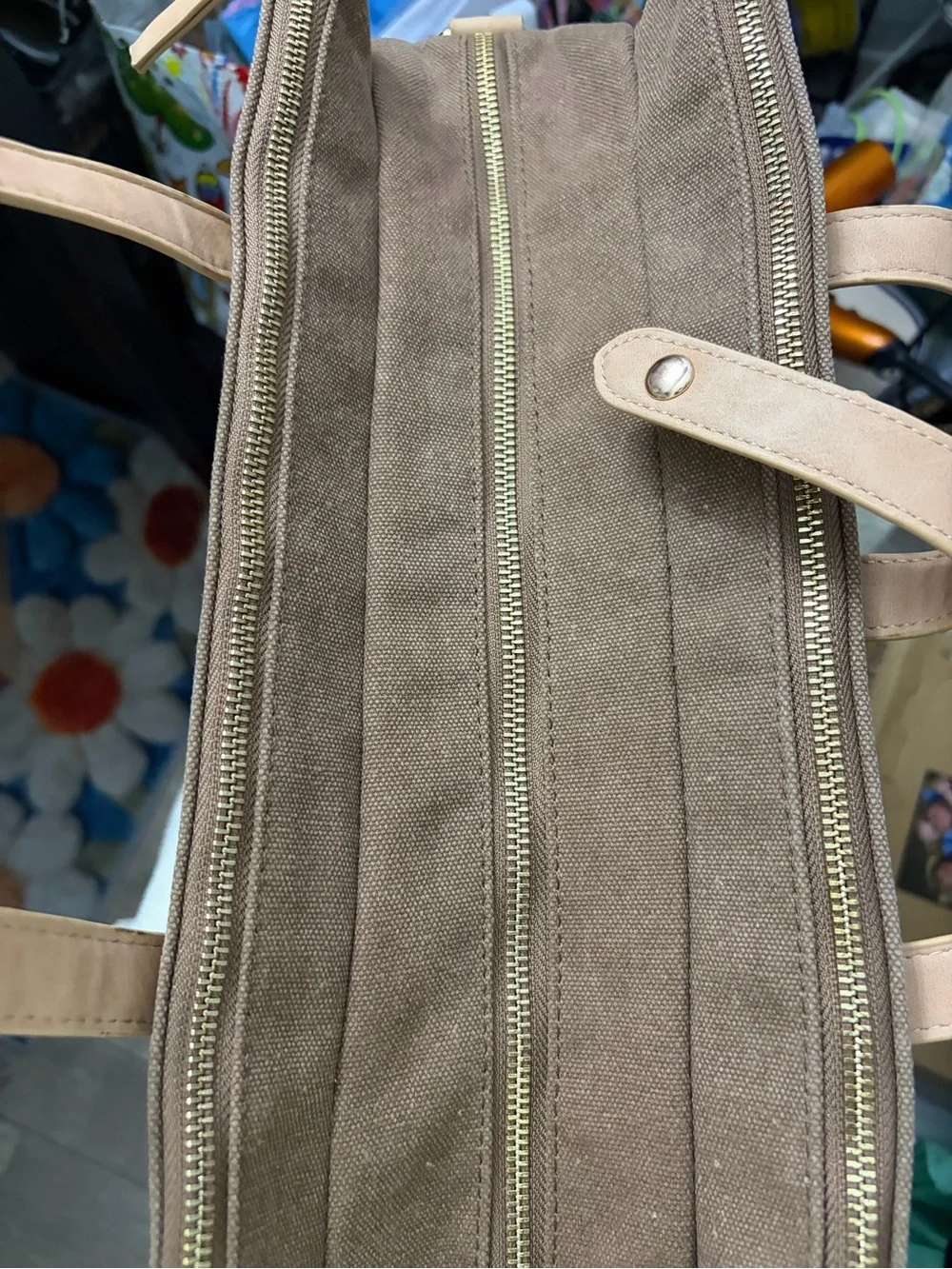 N/A brown canvas